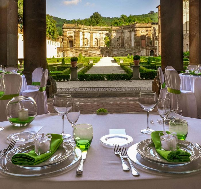 Mise en place per matrimonio a Villa Mondragone