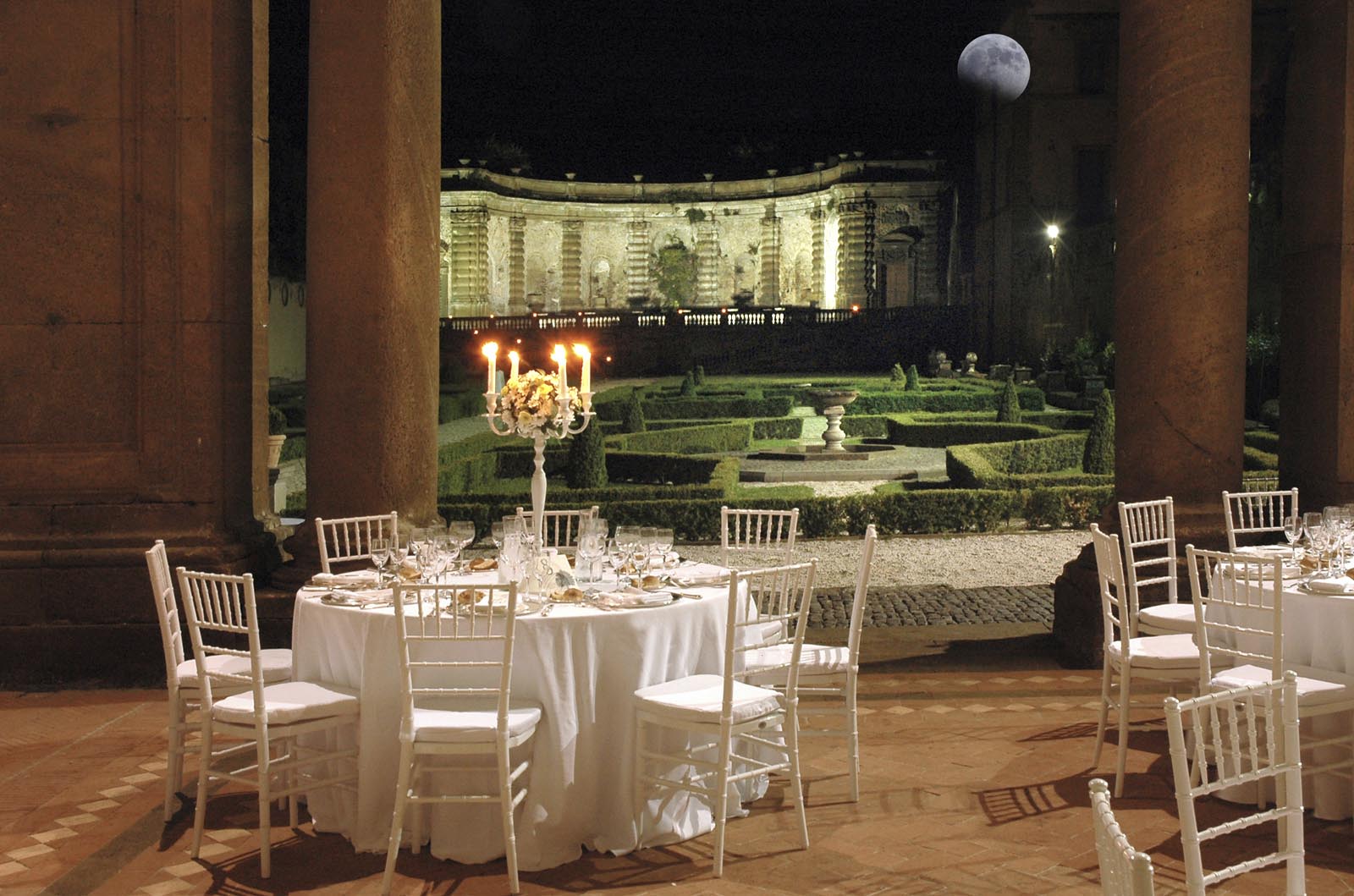 Villa Mondragone - vista dal portico del Vasanzio verso il ninfeo