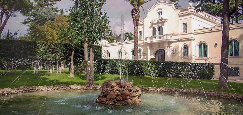 Tenuta Sant'Antonio è una grande villa per eventi privati di ampie dimensioni