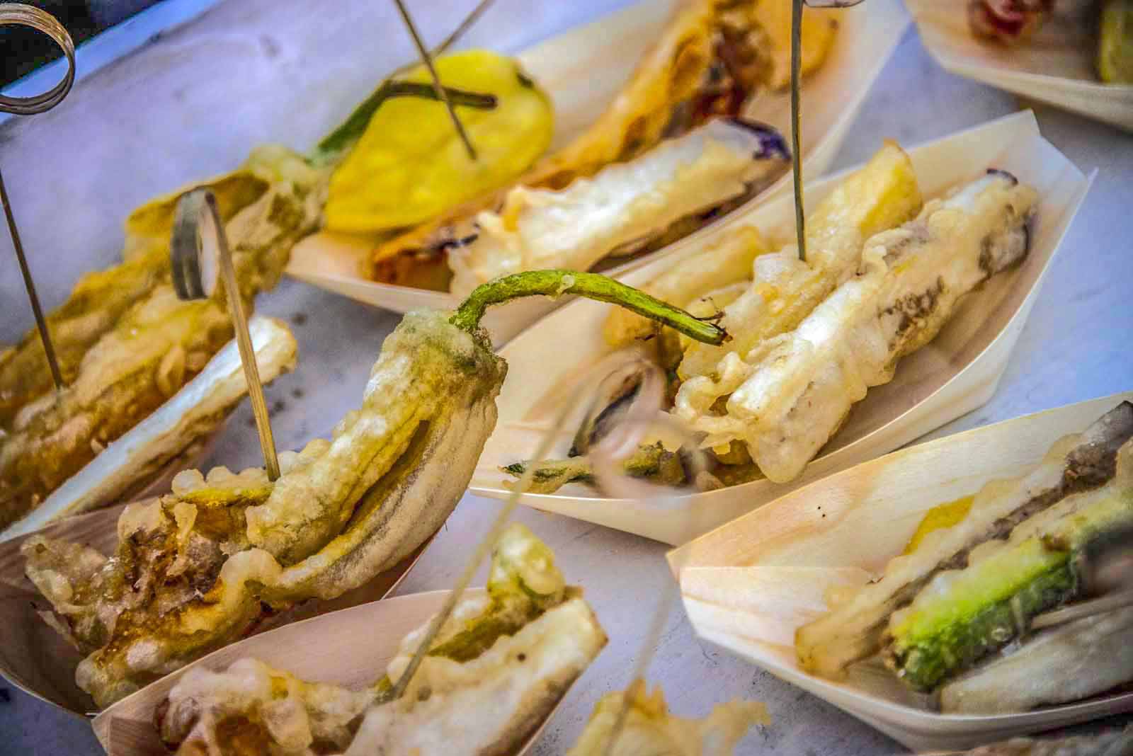 Catering per eventi: zucchine fritte finger food