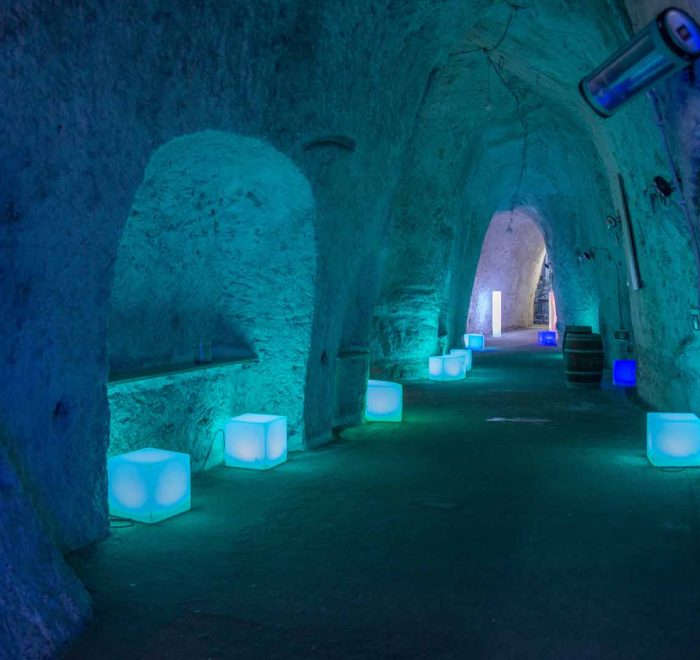 grotte antiche allestite per eventi